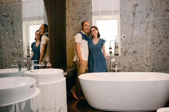 Tiến Luật và Thu Trang khoe không gian sống của gia đình, gây chú ý vì độ sang xịn trong từng chi tiết-3