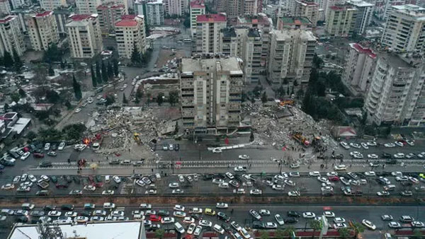 Clip: Khoảnh khắc kinh hoàng do trận động đất lịch sử tại Thổ Nhĩ Kỳ và Syria gây ra khiến gần 4.000 người thiệt mạng-5