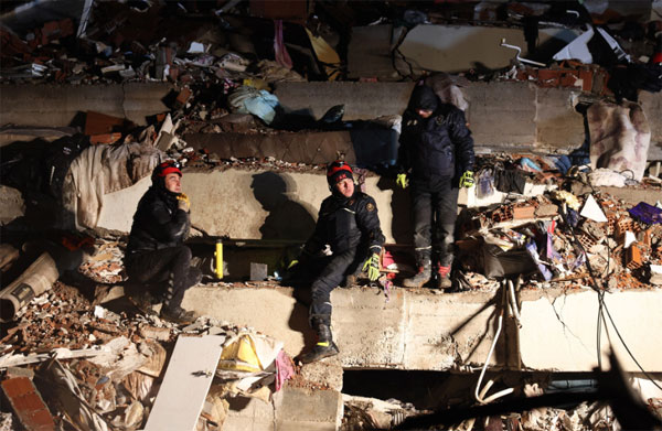 Kỳ tích trong trận động đất Thổ Nhĩ Kỳ: Đứa trẻ chào đời giữa đống đổ nát, khi sự sống vươn mầm từ chết chóc-4