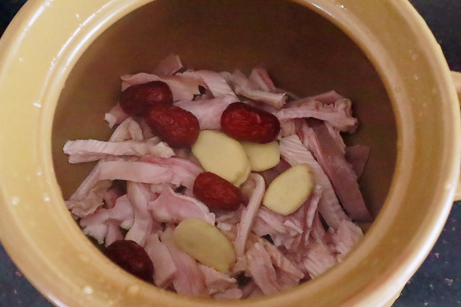 Bao tử hầm hạt sen: Món ngon bổ dưỡng lúc giao mùa-3