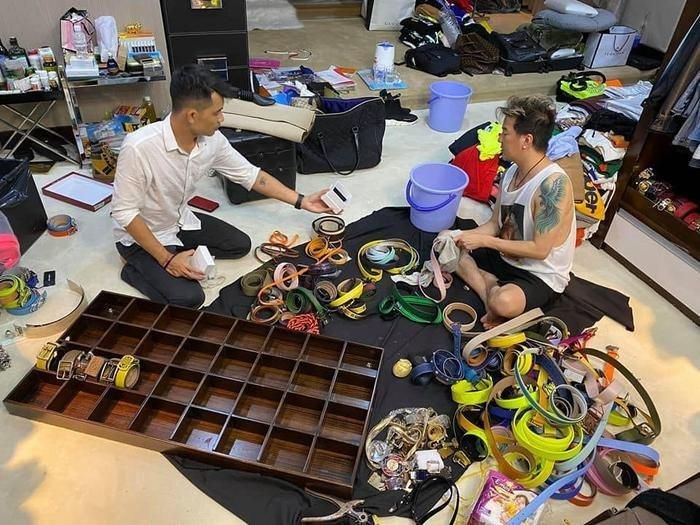 Đàm Vĩnh Hưng thanh lý đồ cá nhân, tuyên bố trích một nửa số tiền làm từ thiện-4