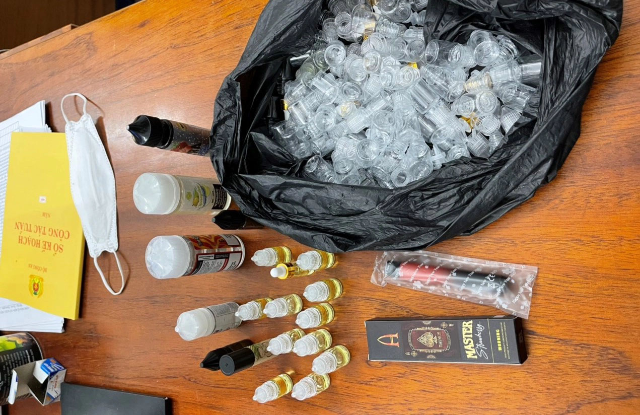 Hé lộ lời khai của người cầm đầu đường dây ma túy nước biển ở Đà Nẵng-2