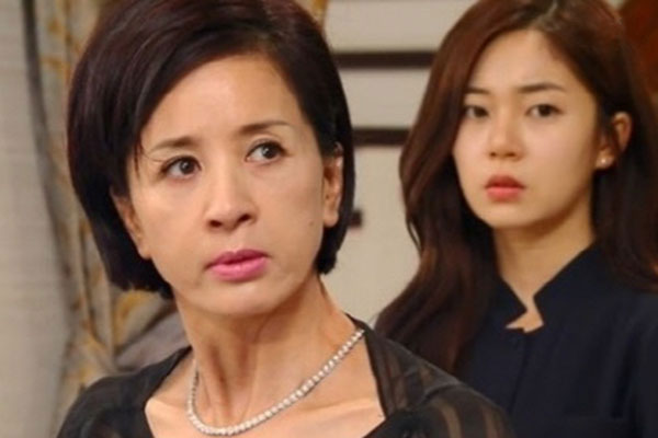 Trong phòng ngủ nếu chồng làm 3 việc này, bạn thật may mắn vì anh ấy rất nâng niu vợ-1