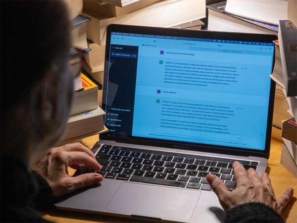 ChatGPT đưa ra nội dung gây hại, phạm pháp-2