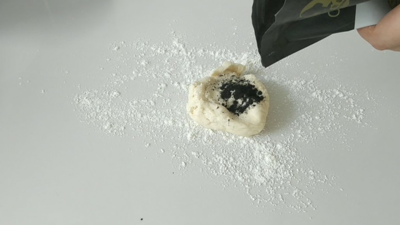 Cách làm bánh bao hình con ong đơn giản, dễ thương cho bé-5