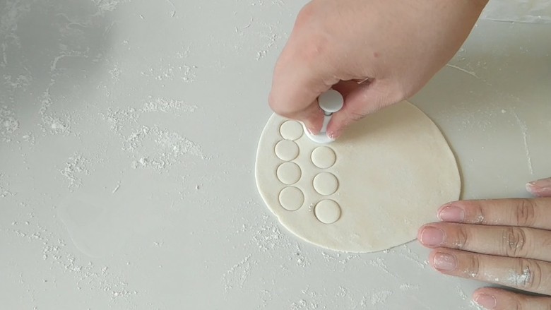 Cách làm bánh bao hình con ong đơn giản, dễ thương cho bé-9