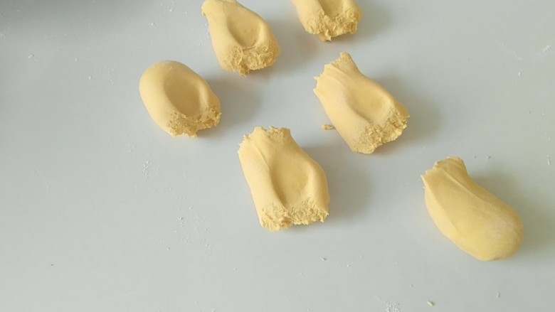 Cách làm bánh bao hình con ong đơn giản, dễ thương cho bé-10