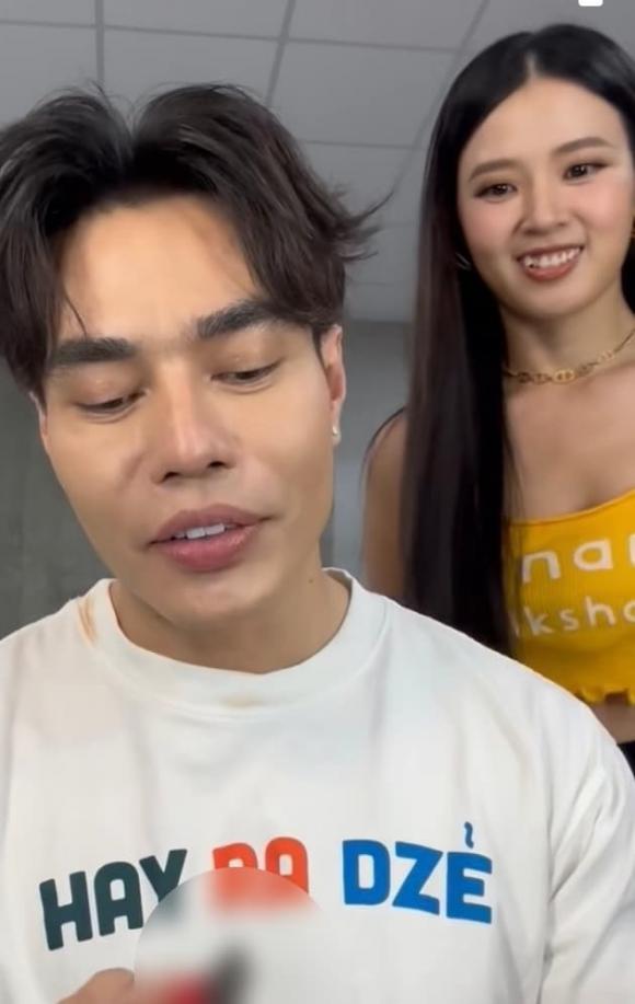 Midu bị bóc nhan sắc thật khi livestream cùng đồng nghiệp, có quá xuống phong độ?-3