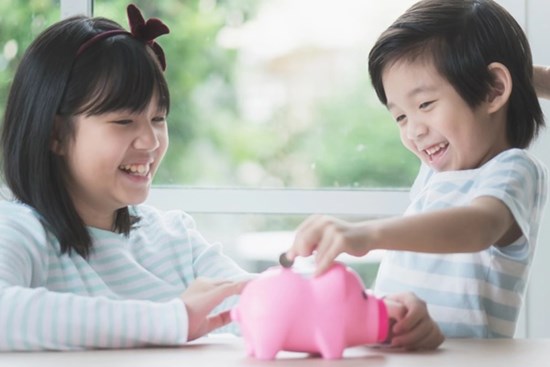 3 loại tiền cha mẹ tuyệt đối không được cho con: Tưởng hay ho, hào phóng nhưng thực chất đang hại con “ngấm ngầm”