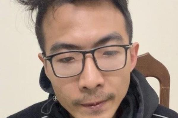 Khởi tố người đàn ông tấn công cảnh sát rồi cố thủ, châm lửa đốt nhà dân-3