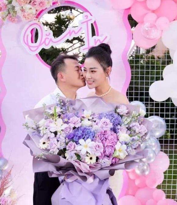 Không cần đoán già đoán non, Phương Oanh tự xác nhận là phó nháy cho Shark Bình-5