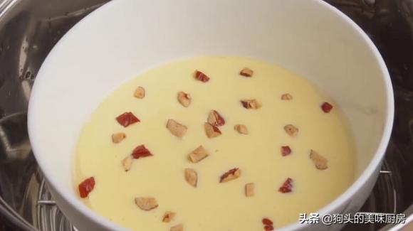 Đừng uống sữa chua trực tiếp nữa, cho 2 quả trứng vào khuấy đều, món bánh mềm và ngọt, trẻ em nhà bạn sẽ rất thích-13