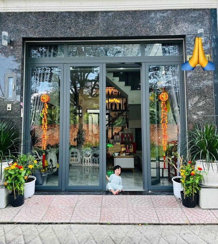 Cháu gái Lê Giang ăn chay từ nhỏ, bé xíu đã ở nhà 10 tỷ, vi vu nước ngoài-3