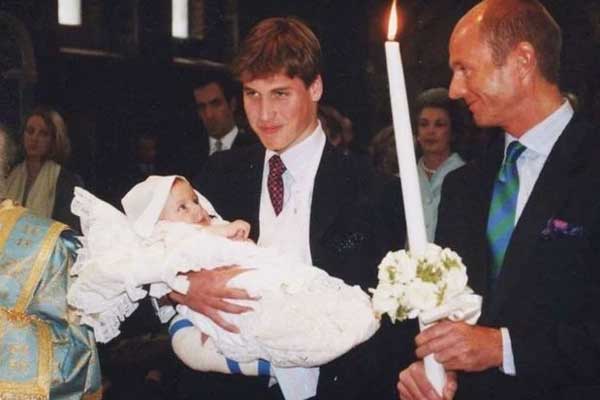 Hình ảnh William làm cha từ năm 16 tuổi-1
