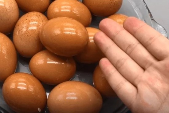Mua trứng về đừng vội để vào tủ lạnh: Làm theo cách người Nhật để cả năm vẫn tươi nguyên