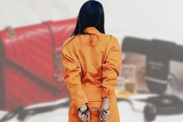 Bị phạt tù 12 năm vì ăn trộm đồ hiệu của bạn thân-1