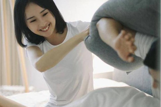 Cuộc sống chồng già vợ trẻ, lâu ngày ai sẽ chán trước? Người phụ nữ 26 tuổi tiết lộ sự thật