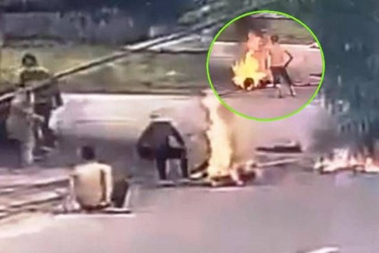 Mẹ chồng, con dâu ở Quảng Nam đốt xăng đánh ghen bị khởi tố tội giết người