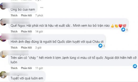 Hình ảnh trung vệ Quế Ngọc Hải vừa ngồi cà phê vừa bế con ngủ gây sốt-2