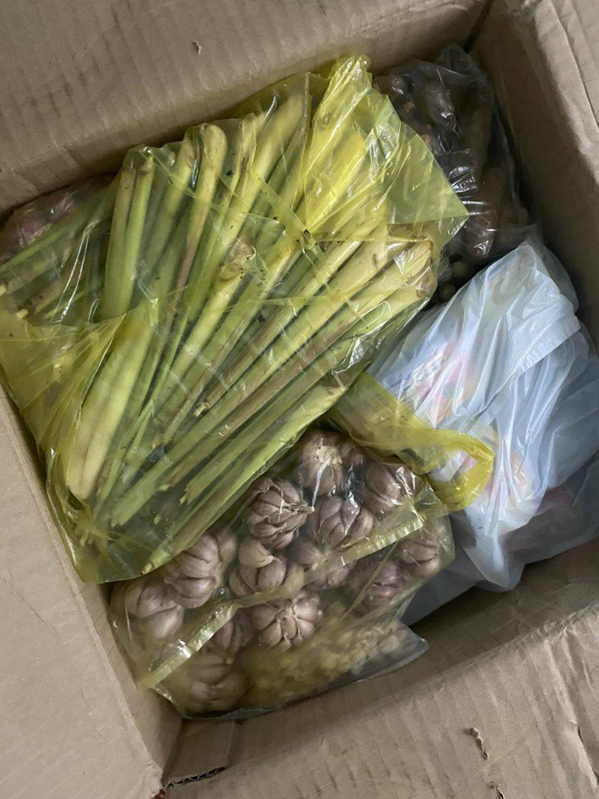 Mẹ chồng gửi lên&nbsp;cho túi rau củ, tôi ngại bẩn đem cho bạn rồi bẽ bàng khi họ trả lại-2