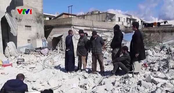 Người đàn ông Syria mất 20 người thân trong động đất-2