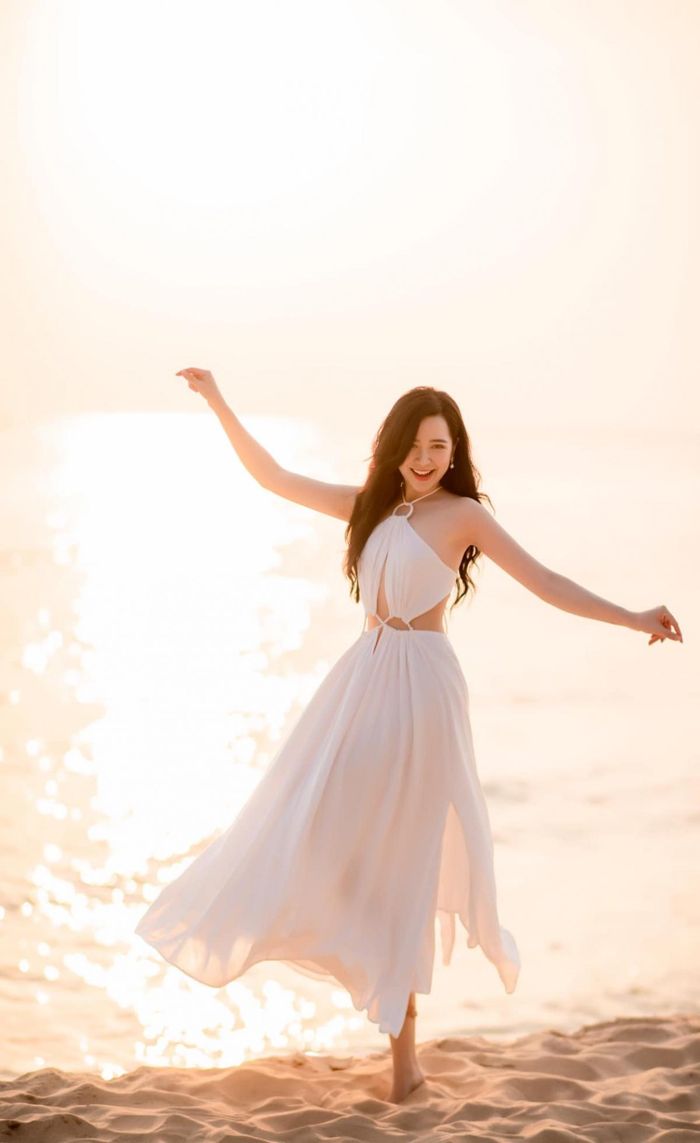 Vẻ gợi cảm của Kim Oanh  nữ chính phim Dưới bóng cây hạnh phúc-12