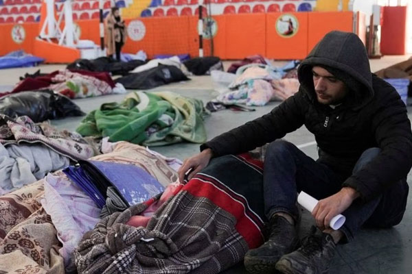 Động đất Thổ Nhĩ Kỳ: Tôi định mặc cho cô ấy váy cưới nhưng giờ lại là tấm vải liệm-1