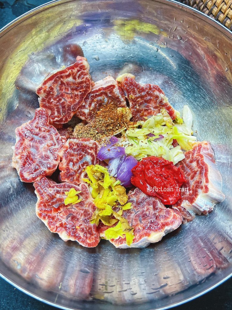 Gấc đã cuối mùa nhanh tay làm cách này để gấc cả năm màu vẫn đẹp, cần lúc nào có ngay lúc đó-12