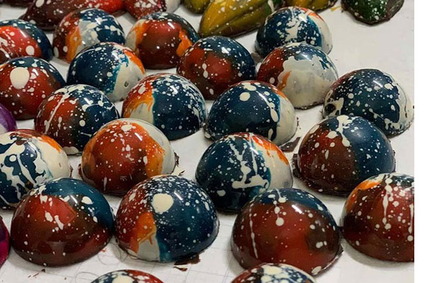 Những bó hoa Valentine siêu độc lạ: Không chỉ ăn được mà còn tiêu được-11