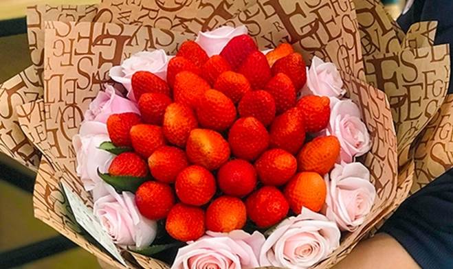 Những bó hoa Valentine siêu độc lạ: Không chỉ ăn được mà còn tiêu được-8
