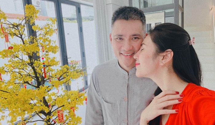 Thủy Tiên - Công Vinh ngắm núi tuyết ở Tây Tạng, check-in trên trực thăng-10