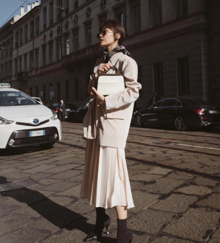 3 mẫu chân váy đã hot từ rất lâu đang dần trở lại năm 2023 khiến chị em mê mẩn-11