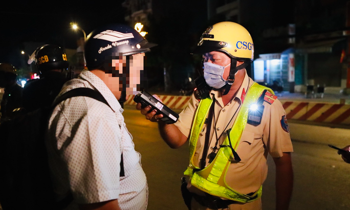 CLIP: Bất ngờ tiếng hô vang cướp, cướp trước công an ở quận 7-2