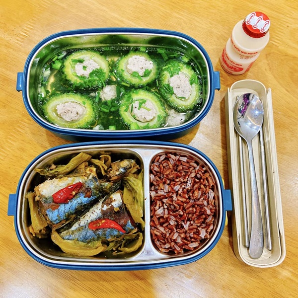 Gái đảm nấu cơm hộp mang&nbsp;đi ăn trưa, cả tháng không trùng món, vừa tiết kiệm lại đầy đủ dinh dưỡng-4