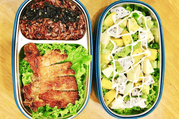 Diệu Hương quả là dâu hiền, làm mâm cơm cúng tại Mỹ&nbsp;tươm tất, toàn món ăn truyền thống đậm đà hương vị Việt-11