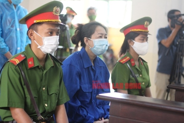 Vận chuyển 51 kg vàng bại lộ, Mười Tường đưa đàn em trốn sang Campuchia và bản án thứ 3-1