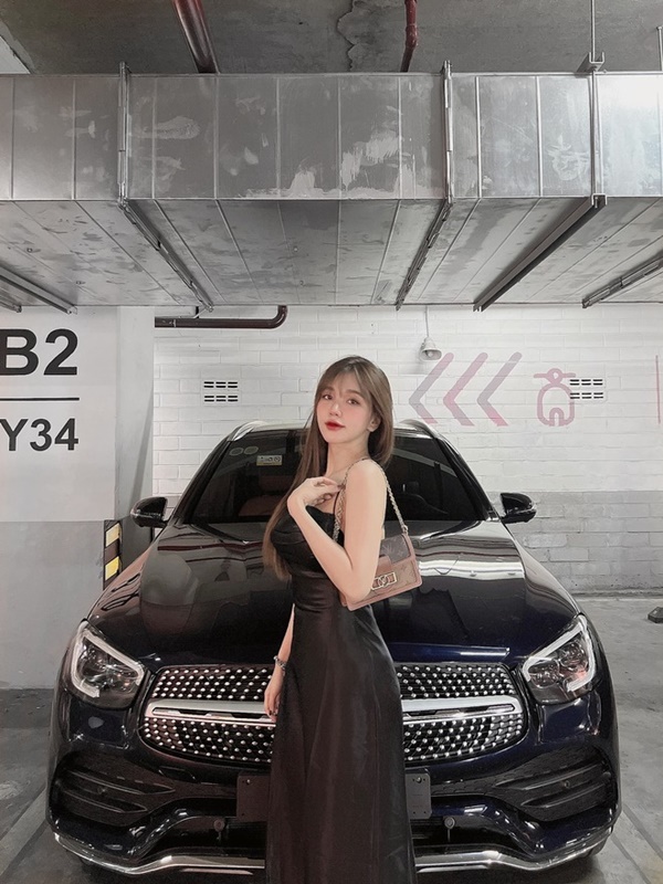 Nhan sắc bạn gái Hoàng Đức qua camera thường-8