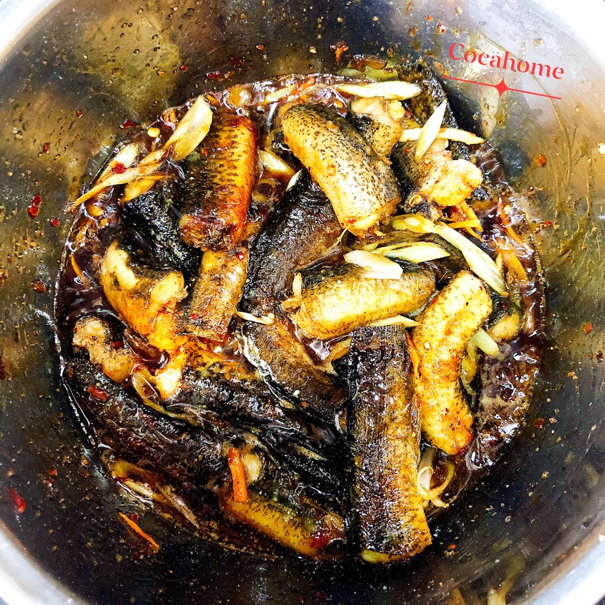 Kho cá chạch với loại nguyên liệu này, đảm bảo không tanh mà thơm nức mũi-5