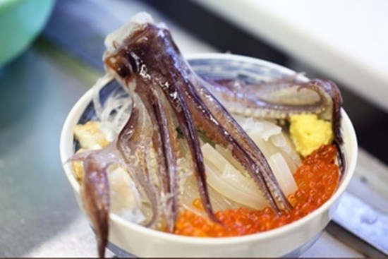 Món mực nhảy múa không phải ai cũng dám thử