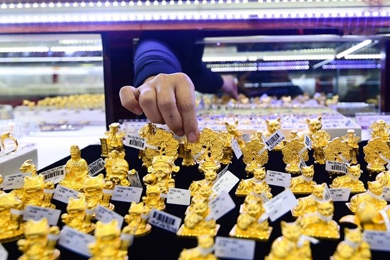 Giá vàng hôm nay 12/2: Tuần thứ 3 giảm giá