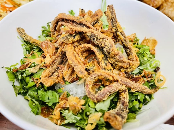 Diệu Hương quả là dâu hiền, làm mâm cơm cúng tại Mỹ tươm tất, toàn món ăn truyền thống đậm đà hương vị Việt-4