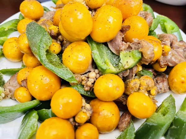 Diệu Hương quả là dâu hiền, làm mâm cơm cúng tại Mỹ tươm tất, toàn món ăn truyền thống đậm đà hương vị Việt-3