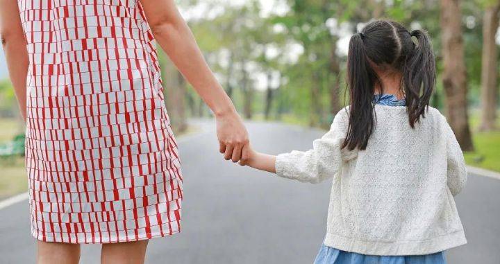 3 câu hỏi của cha mẹ khiến con thấy hạnh phúc hơn mỗi ngày-1