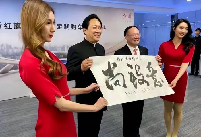 Cuộc sống hiện tại của Gia Cát Lượng Đường Quốc Cường-1