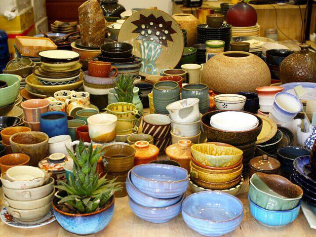 Tại sao lại có một lỗ nhỏ trên thìa sứ? Nhiều người dùng lâu nhưng chưa chắc đã biết-5