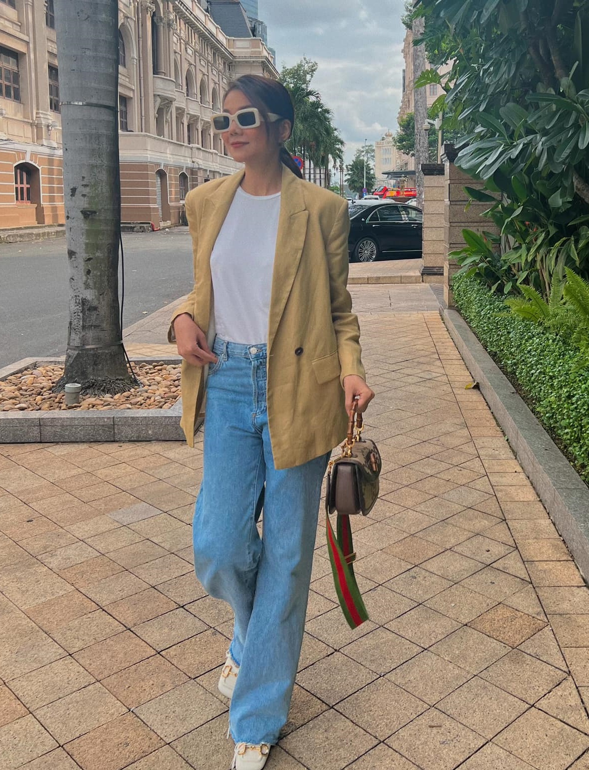 10 ý tưởng diện đồ công sở siêu trẻ trung từ mỹ nhân Việt-4