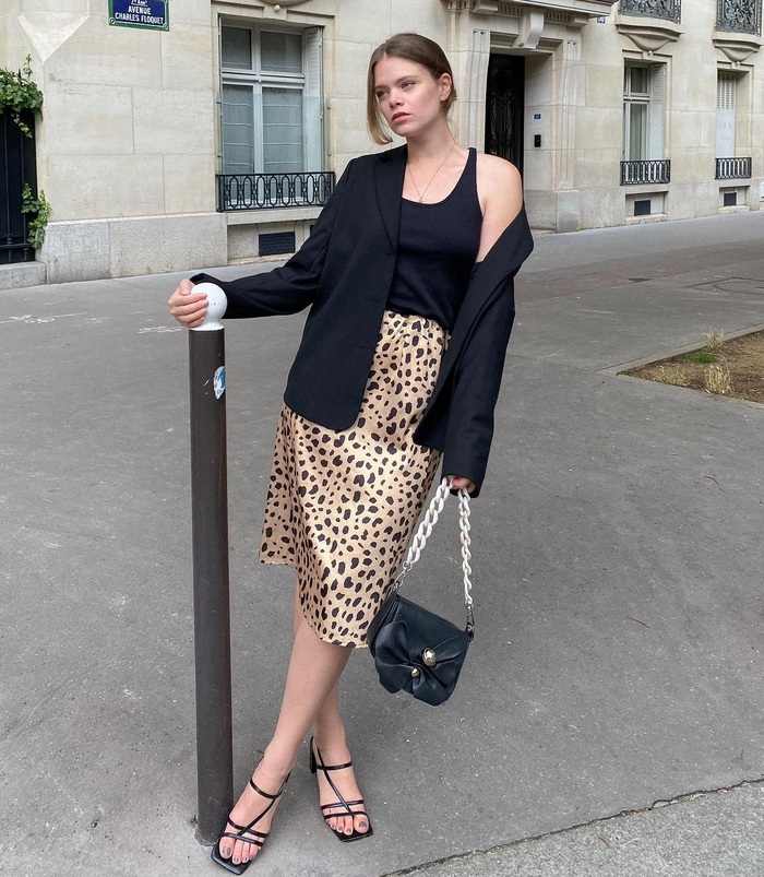 10 cách diện chân váy dài sang trọng của phụ nữ Pháp-5