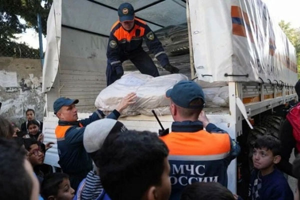 Người đàn ông được giải cứu sau 160 giờ kẹt dưới đống đổ nát ở Thổ Nhĩ Kỳ-1