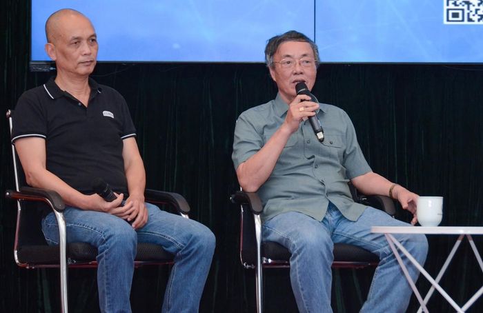 Thứ trưởng Bộ GD-ĐT: Không nên quá lo ngại hay hoảng sợ về ChatGPT-1