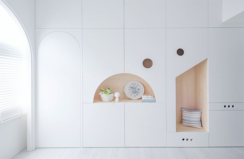 Căn hộ 15m² có thiết kế bí mật giúp gia đình 3 người sống thoải mái-2